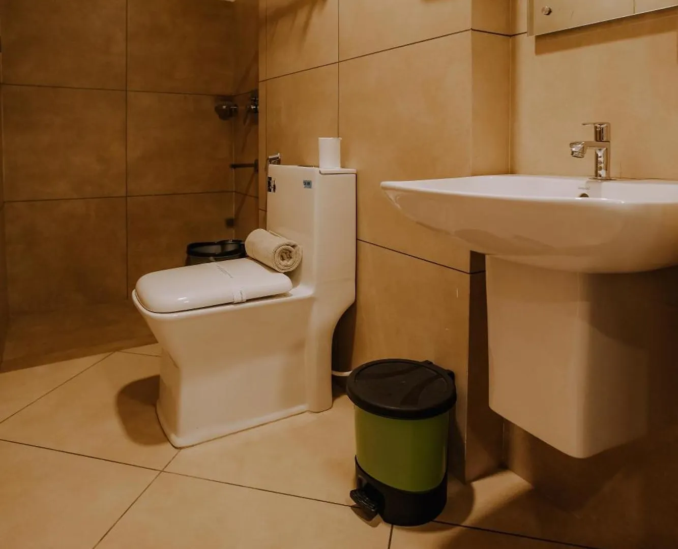 Refresh Inn Suits And Rooms Kozhikode 4*,  Indien
