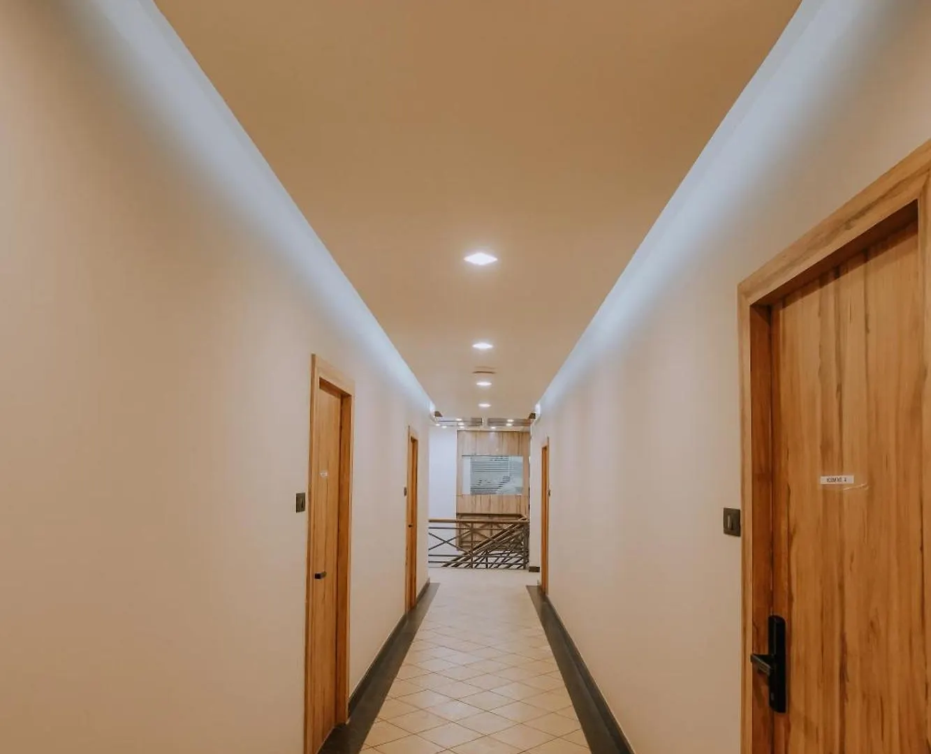 Refresh Inn Suits And Rooms Kozhikode
