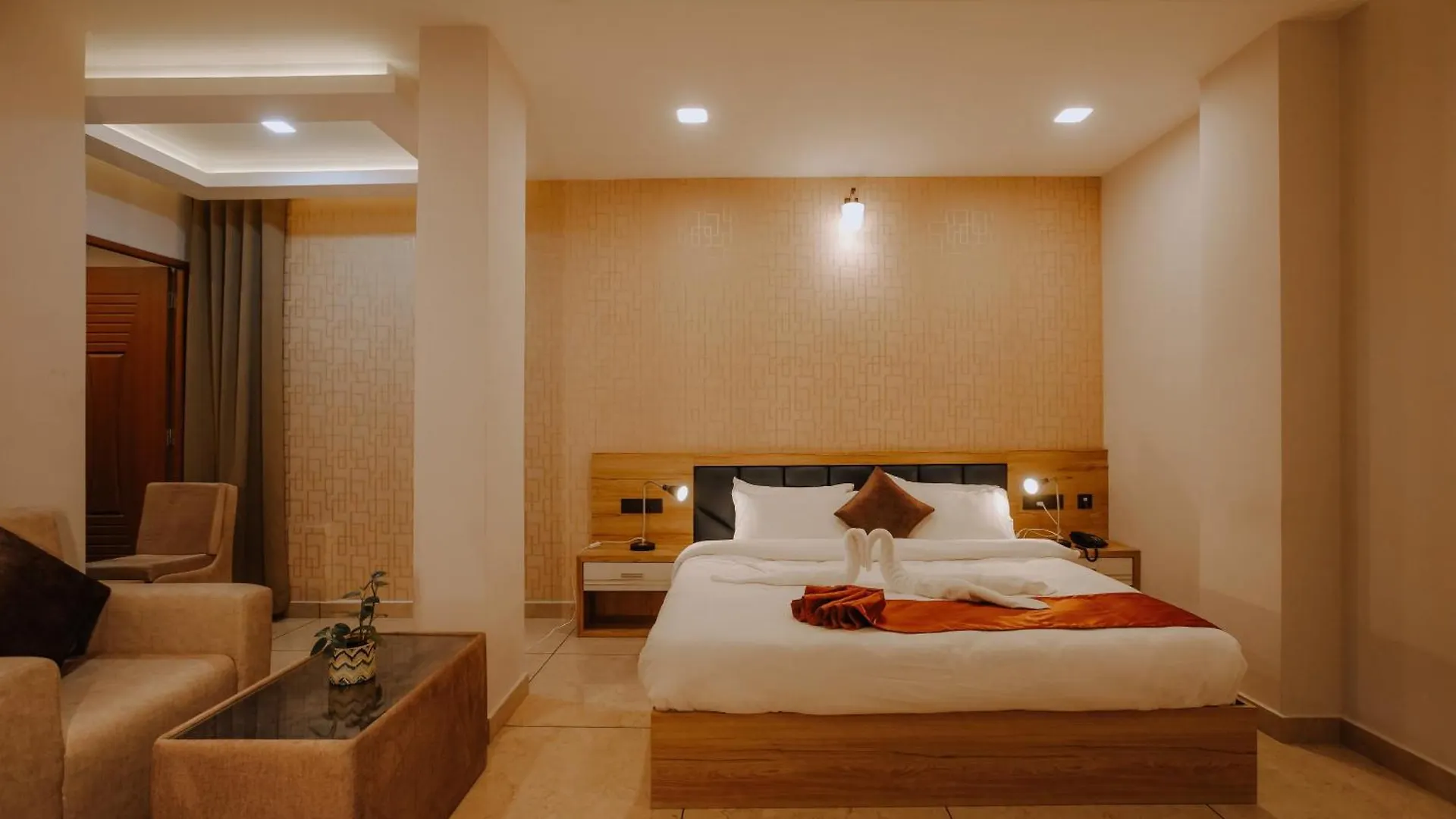 Hotell Refresh Inn Suits And Rooms Kozhikode