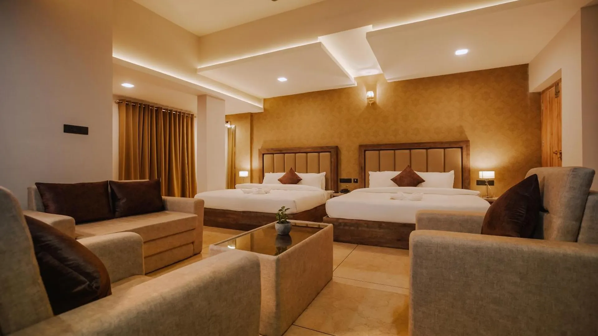 Refresh Inn Suits And Rooms Kozhikode 4*,